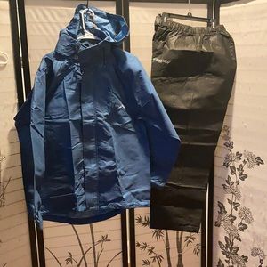 Frogg Toggs - light weight Jacket and Pants
